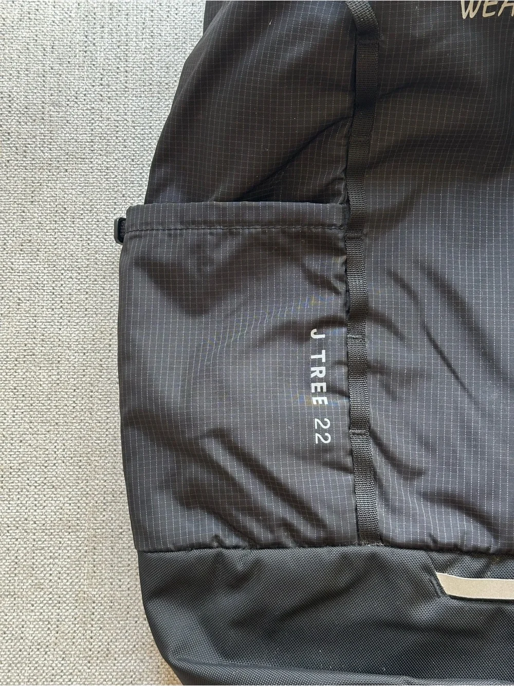 Mountain Hardwear J Tree 22L backpack